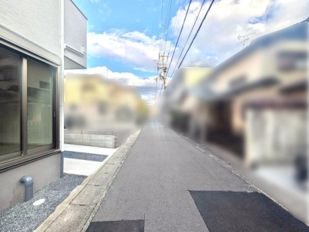 s{ssj䐳̐VzˌĂ̑OʓH܂ތnʐ^