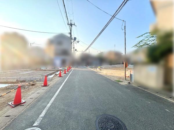 s{ssjrK̐VzˌĂ̑OʓH܂ތnʐ^