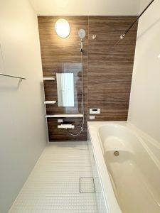 ���s�{���s�s�E���捵����Y���̐V�z��ˌ��Ă̗���