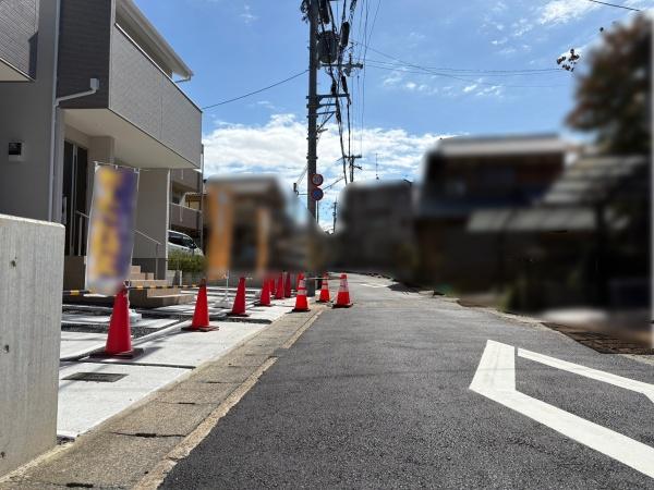 s{ss쐼哹̐VzˌĂ̑OʓH܂ތnʐ^