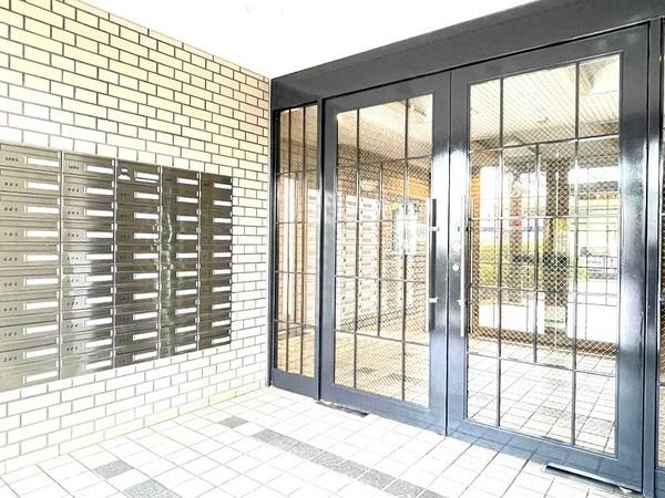 ���s�{���s�s���g�ˉ@���G�� 2-1�̒��Ã}���V�����̃G���g�����X