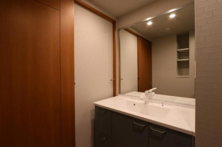 s{ss攌˒ 15̒Ã}V̐ʑEʏ