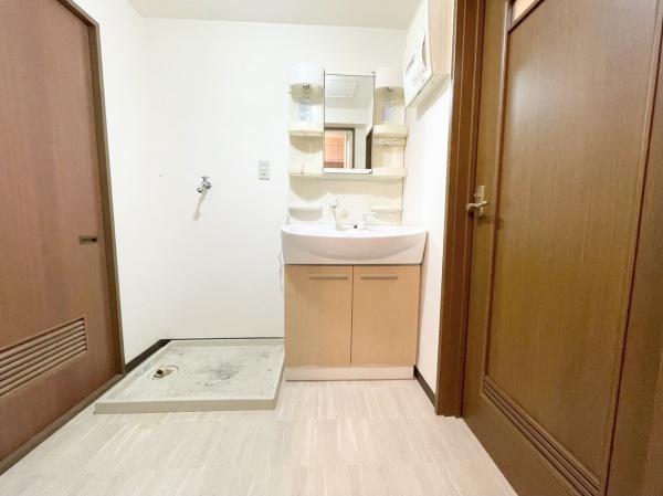 s{ssE~ÐKa 8̒Ã}V̐ʑEʏ