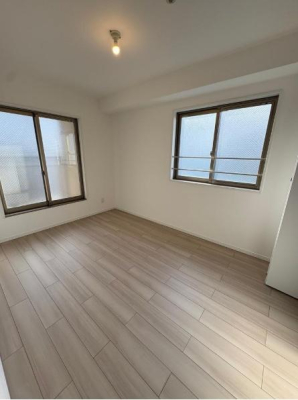 ���s�{���s�s������x��ʕ���������g���� 342�̒��Ã}���V�����̗m��