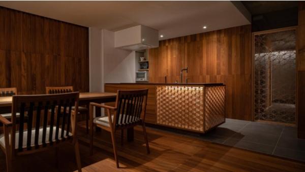 ���s�{���s�s�����搼���𔪔����̒��Ã}���V�����̃��r���O