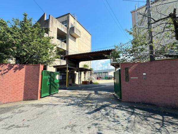 ���s�{���s�s�E����~�Ò��q���̓y�n�̎��ӊ�