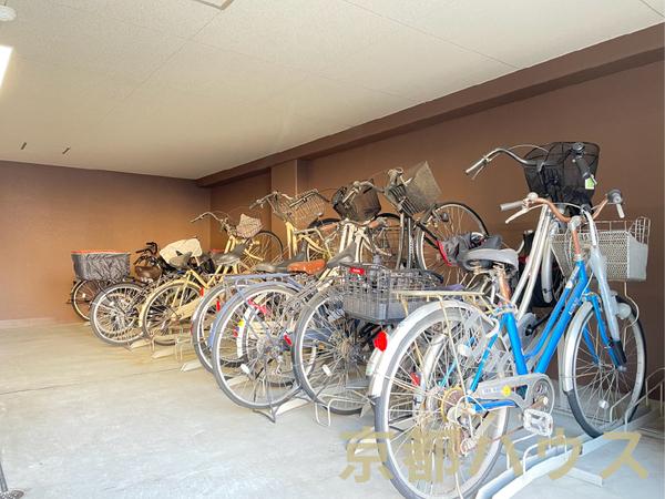 ���s�{���s�s���㒹�H���c�� 4�̒��Ã}���V�����̂��̑����p��