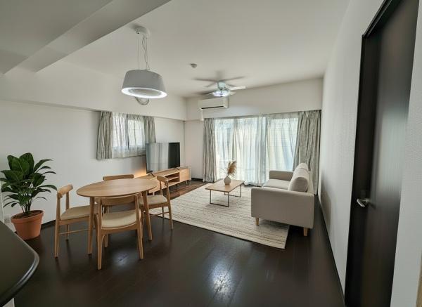 ���s�{���s�s���㒹�H���c�� 4�̒��Ã}���V�����̃��r���O