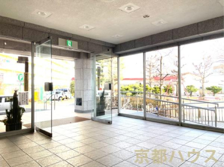 ���s�{���s�s���g�ˉ@�Ό����c�� 1-7�̒��Ã}���V�����̃G���g�����X