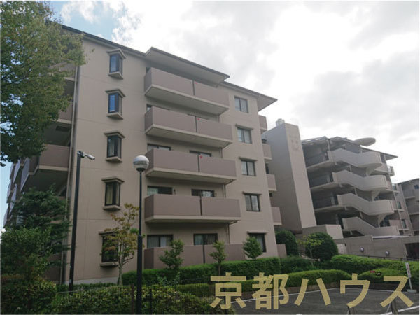 ���s�{���s�s�������}�k�B�|��1���� 5-3�̒��Ã}���V�����̌��n�O�ώʐ^