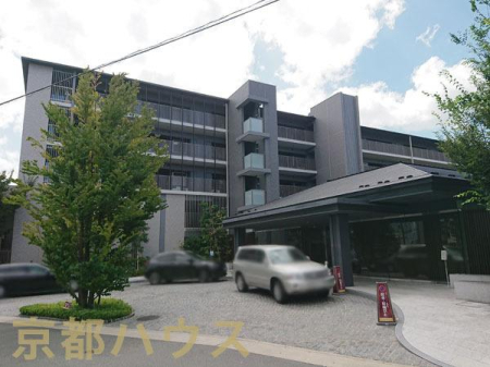 ���s�{���s�s������j�䏊���̒��Ã}���V�����̌��n�O�ώʐ^