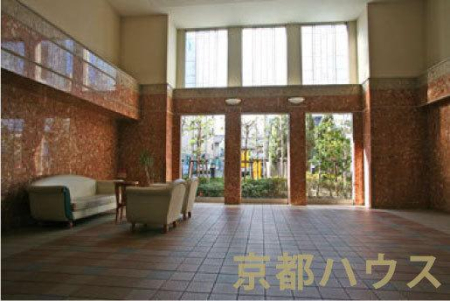 ���s�{���s�s�����掺���ʏ������錳���֒� 245-2�̒��Ã}���V�����̃G���g�����X