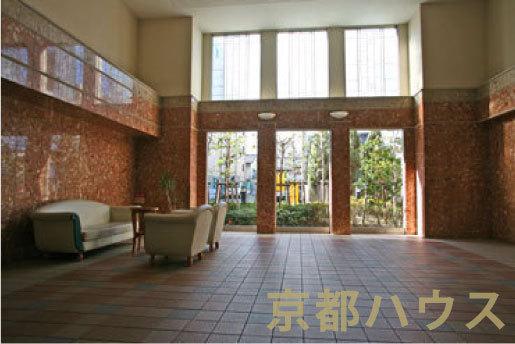 ���s�{���s�s�����掺���ʏ������錳���֒� 245-2�̒��Ã}���V�����̃G���g�����X