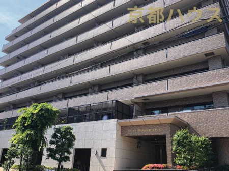 京都府京都市右京区西院寿町 7の中古マンションの現地外観写真