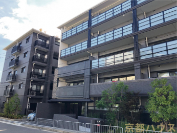 ���s�{���s�s�������s�O��3�̒��Ã}���V�����̌��n�O�ώʐ^