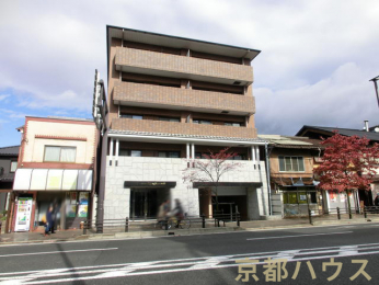 ���s�{���s�s���R�搼��134�̒��Ã}���V�����̌��n�O�ώʐ^