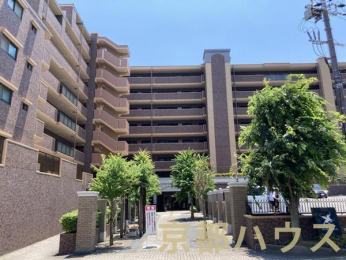 ���s�{���s�s�R�ȋ��ԎR���J1�̒��Ã}���V�����̌��n�O�ώʐ^