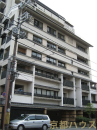 ���s�{���s�s�������㒬588�Ԓn�̒��Ã}���V�����̌��n�O�ώʐ^