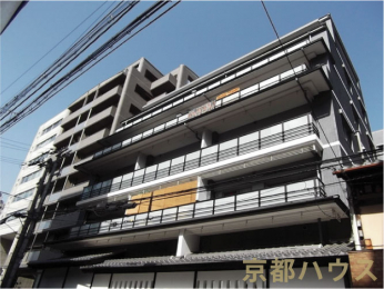 ���s�{���s�s������\������444�̒��Ã}���V�����̌��n�O�ώʐ^