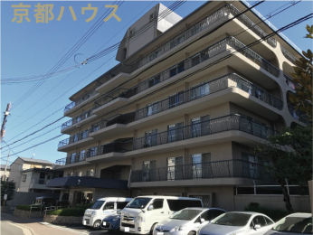 ���s�{���s�s�㋞��O����471�̒��Ã}���V�����̌��n�O�ώʐ^