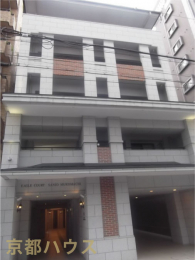 ���s�{���s�s������G�X�q����490�̒��Ã}���V�����̌��n�O�ώʐ^