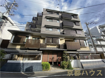 ���s�{���s�s������G�剶����751�̒��Ã}���V�����̌��n�O�ώʐ^