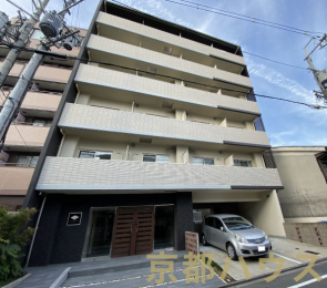 ���s�{���s�s������V�咆�V��72�̒��Ã}���V�����̌��n�O�ώʐ^