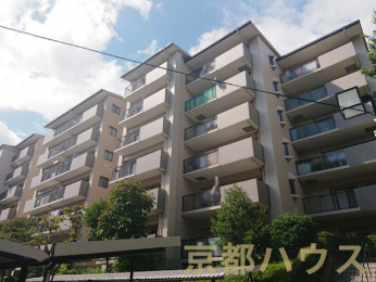 ���s�{���s�s�������}�k�B�|��2���ڂ̒��Ã}���V�����̌��n�O�ώʐ^