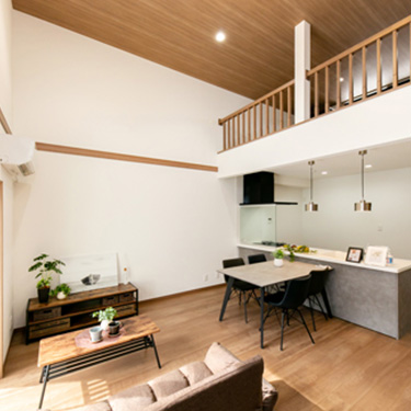 家族を見渡せるキッチン