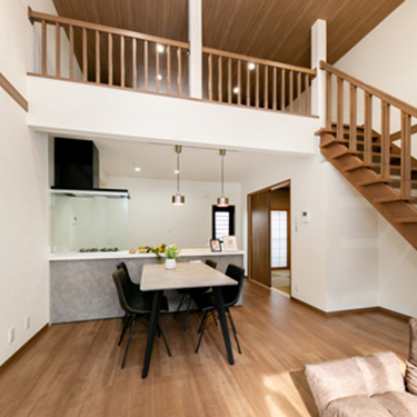 リビングとつながるロフト